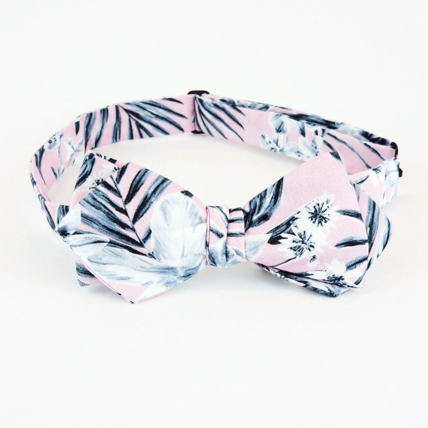 Tokoriki Pink - Floral Bow Tie
