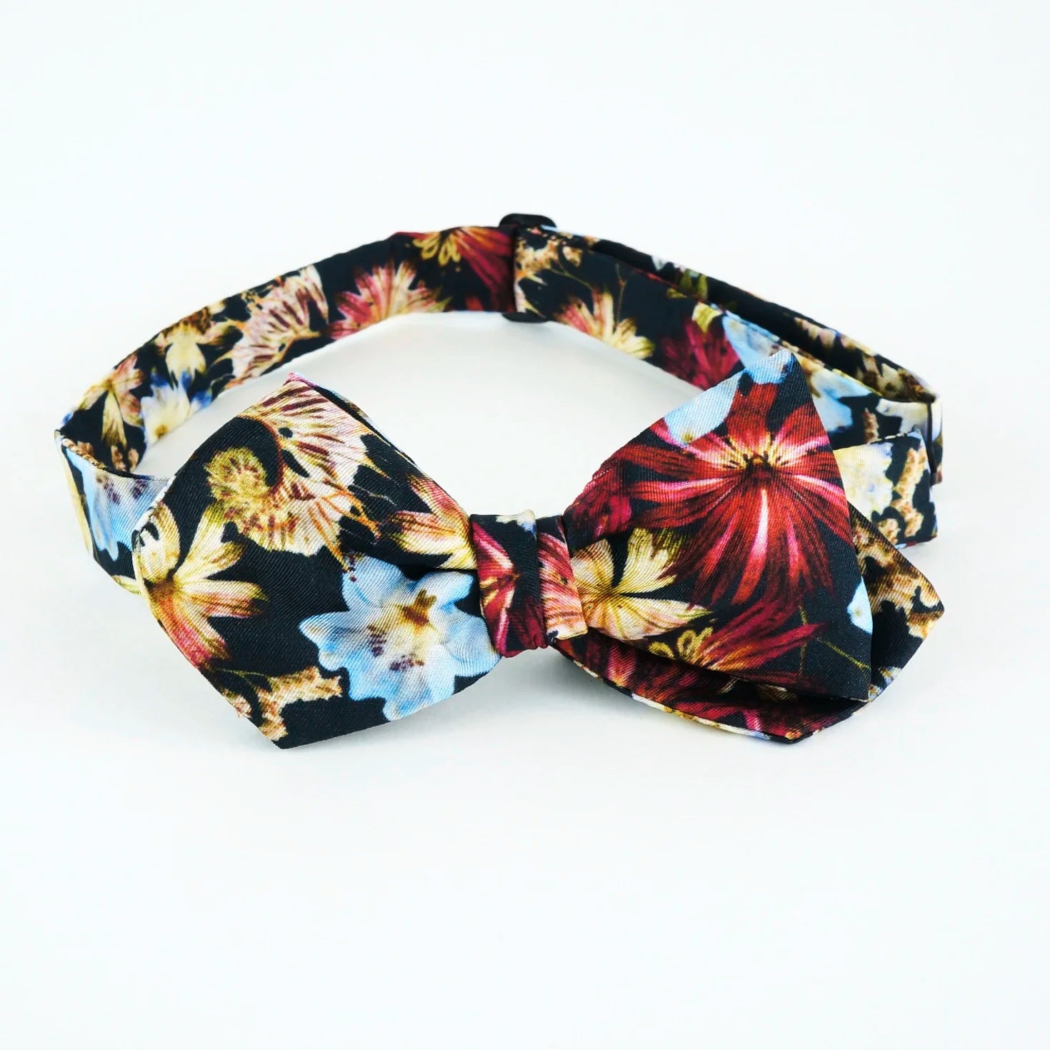 Kingscote Blue - Floral Cotton Bow Tie