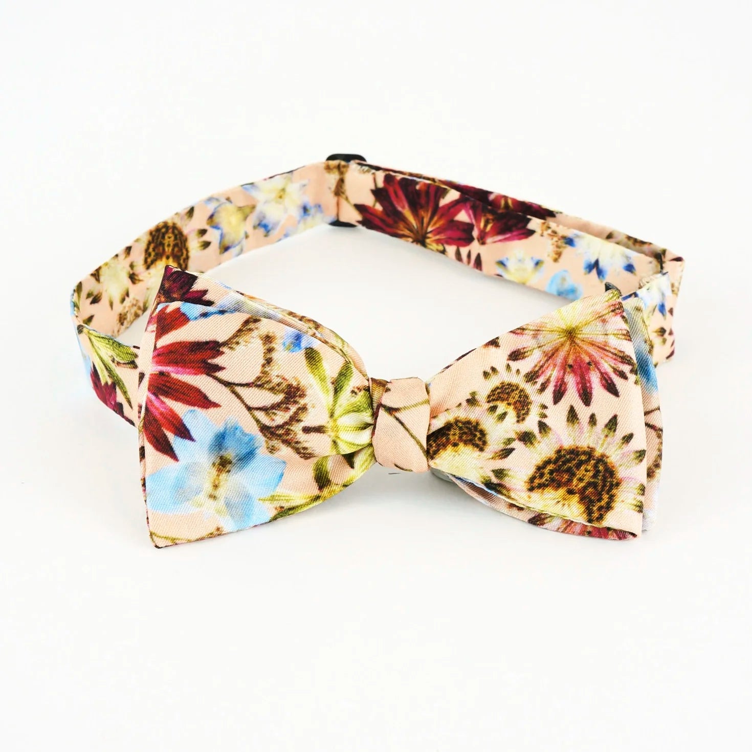Kingscote Peach - Floral Silk Bow Tie