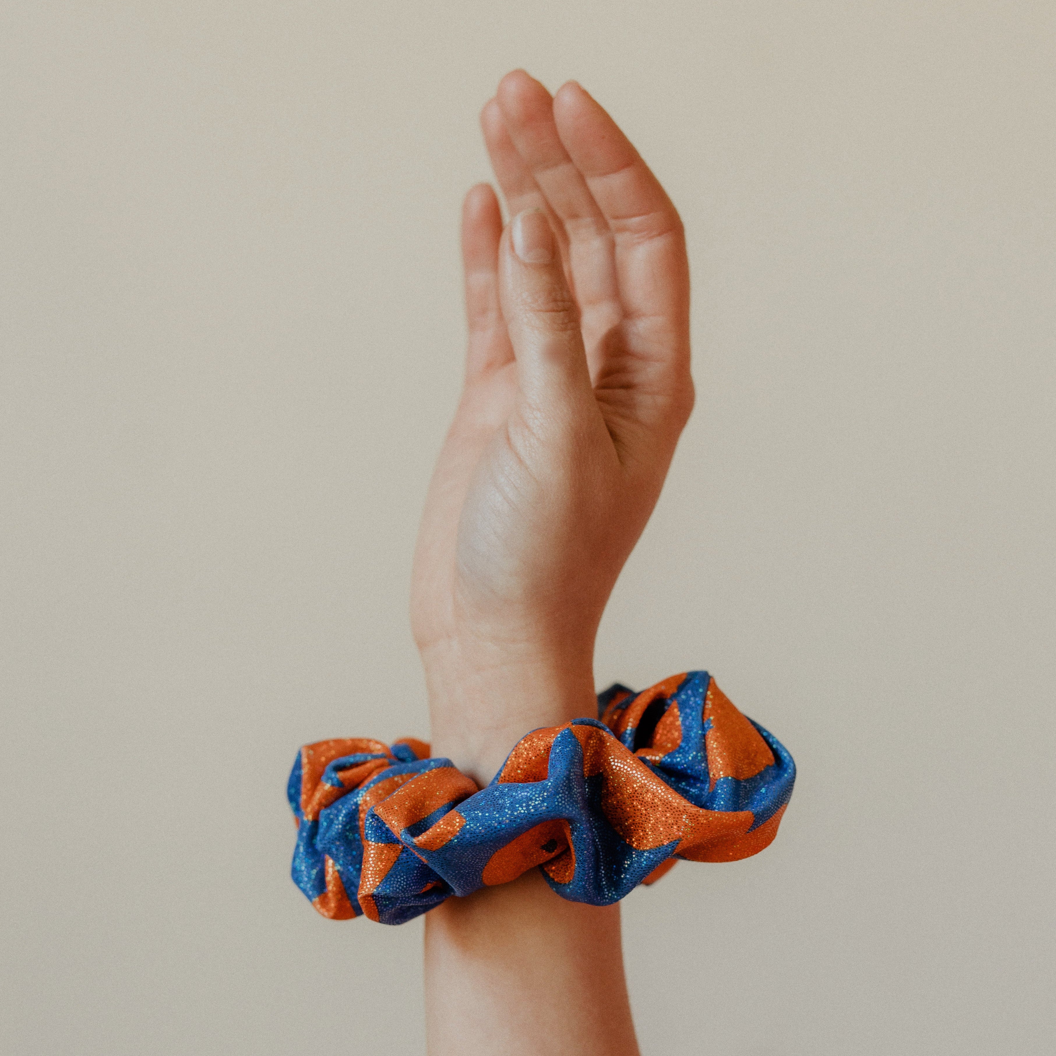 ECO SPARKLE - LOVE - BLUE SCRUNCHIE