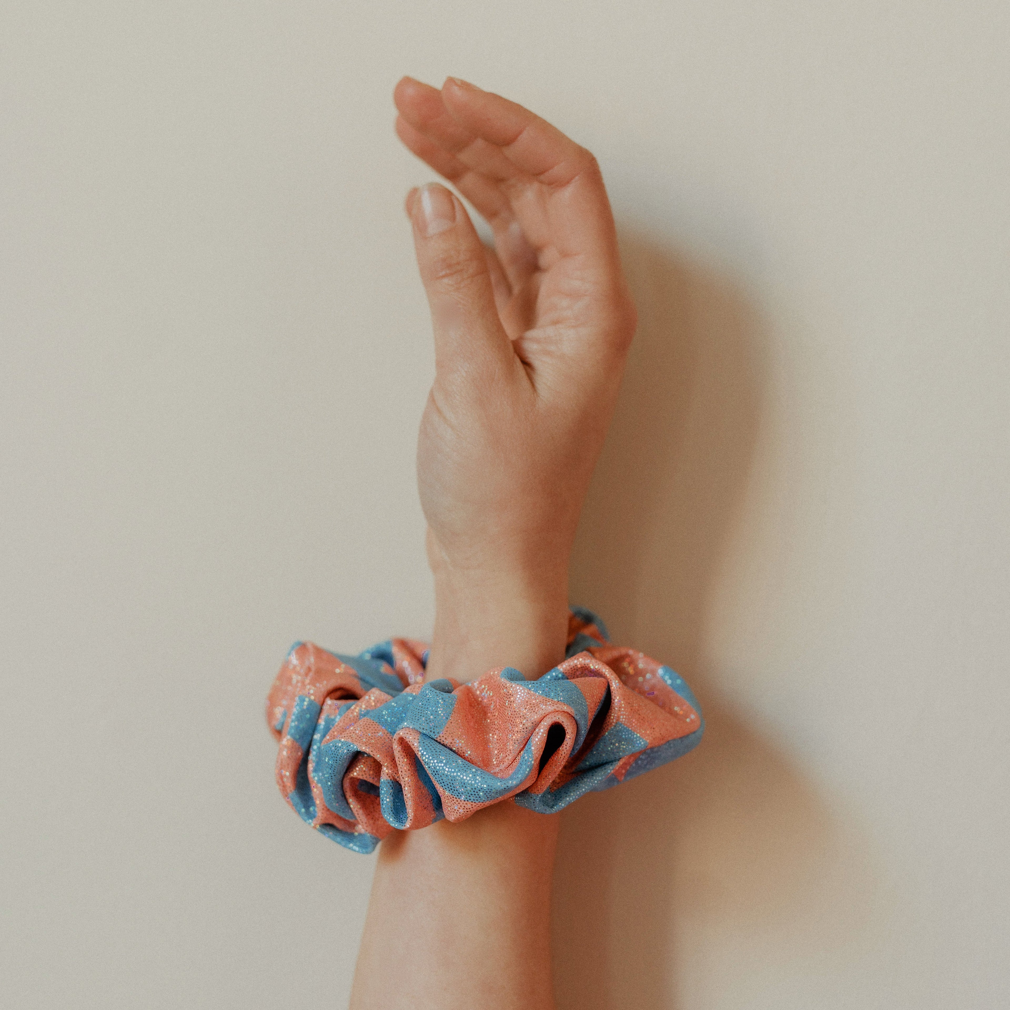ECO SPARKLE - LIGHT BLUE - SCRUNCHIE