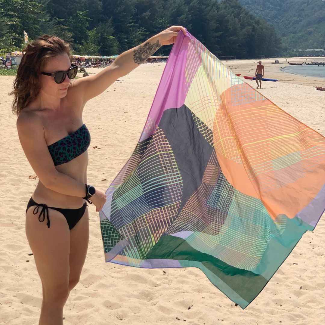 WILLOW -  GEOMETRIC SQUARE SCARF