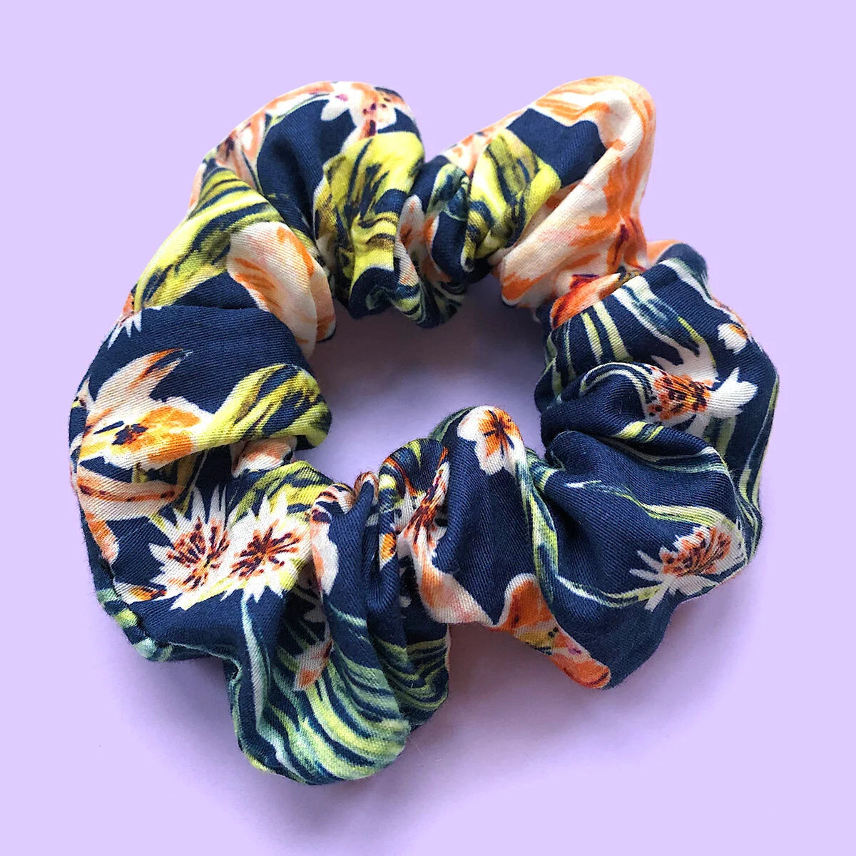 TOKORIKI BLUE - FLORAL SCRUNCHIE