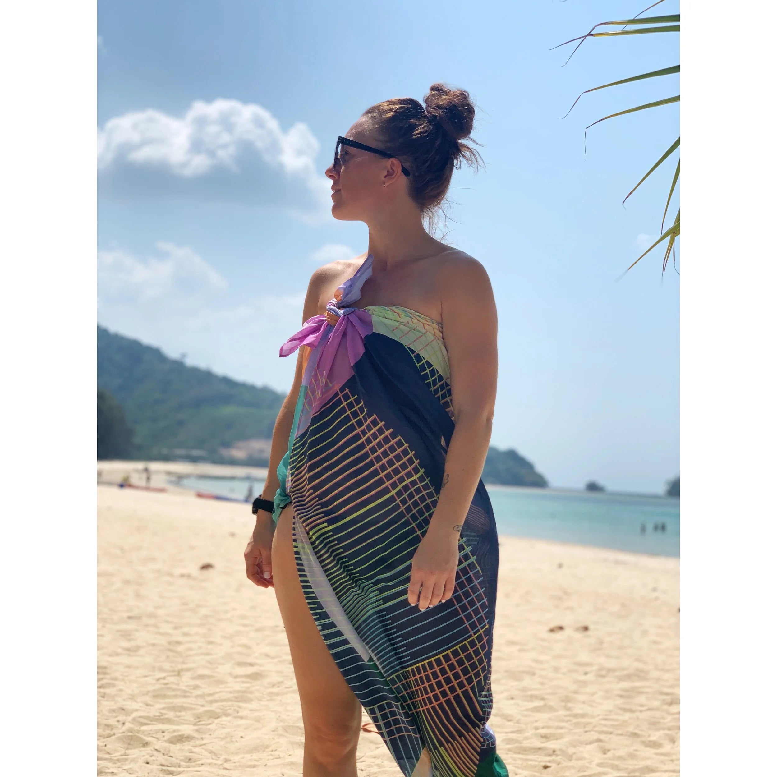 WILLOW -  GEOMETRIC SQUARE SCARF
