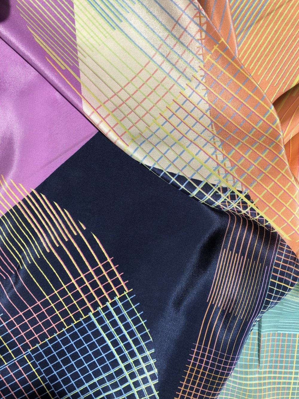 WILLOW - MULTI-COLOURED SQUARE SILK SCARF