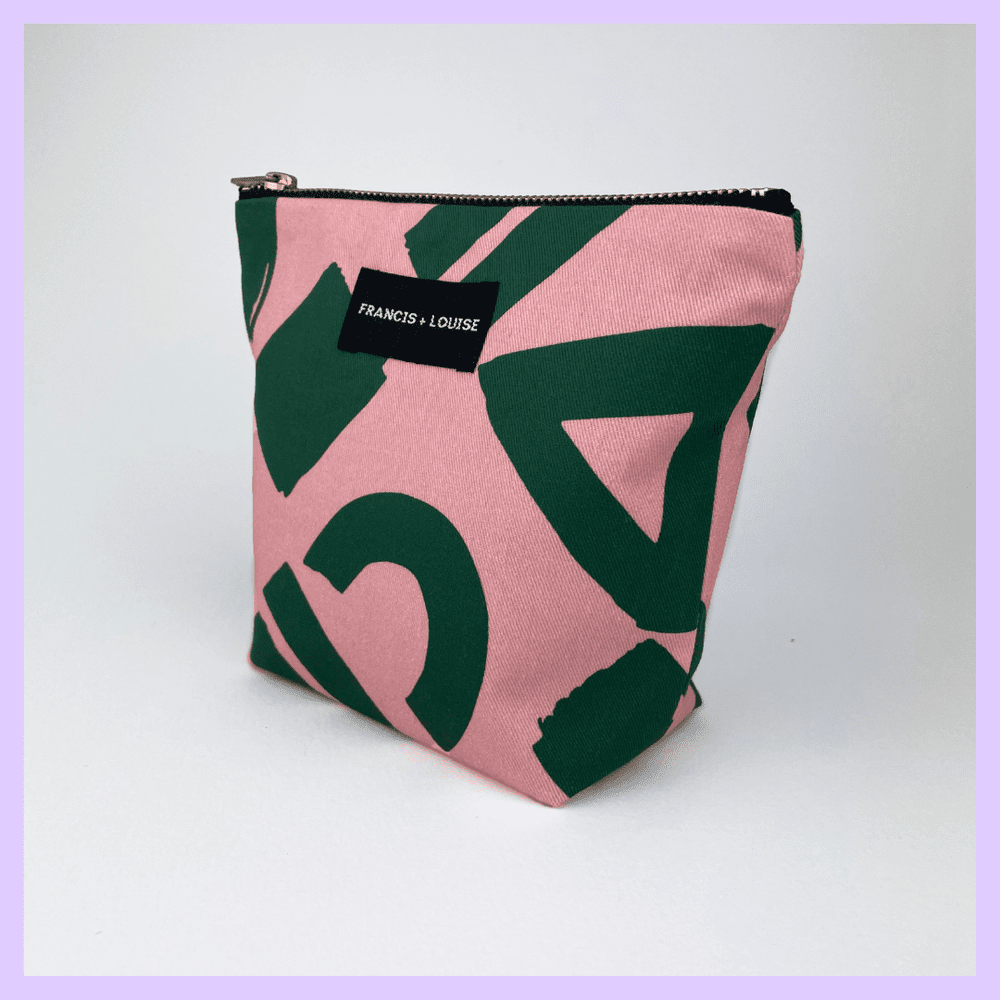 LOVE - GREEN AND PINK MAKE UP BAG