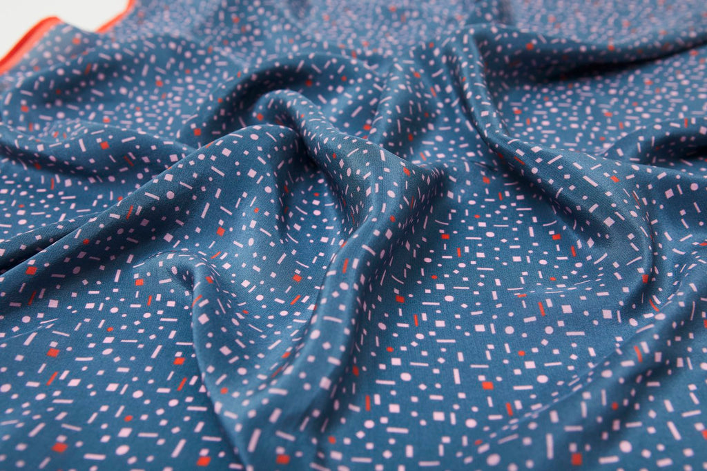 AERIAL GREY - PATTERNED SQUARE SILK SCARF