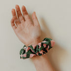 ECO SPARKLE - GREEN - PINK  SCRUNCHIE