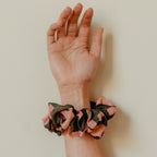 LOVE GREEN - SCRUNCHIE
